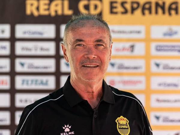Juan Ignacio Martínez confirma sanciones internas y se refiere a su próximo rival
