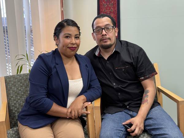 Antonio Valle y su esposa Brenda serían una de las favorecidas por el programa anunciado por la Casa Blanca.