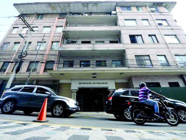 Edificio sede de la Secretaría de Finanzas en Tegucigalpa.