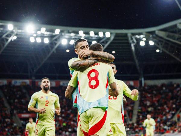 La selección española sacó un espectacular triunfo en casa de Suiza.