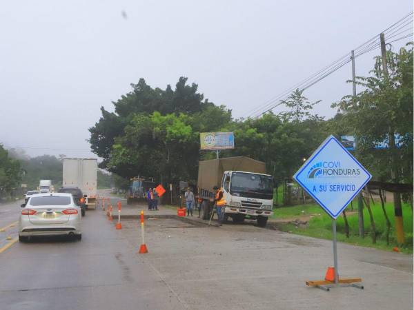 El contrato de concesión establece niveles de servicio de estándar internacional, por lo que se ejecuta un programa con dos tipos de intervenciones: mantenimiento rutinario y mantenimiento periódico.