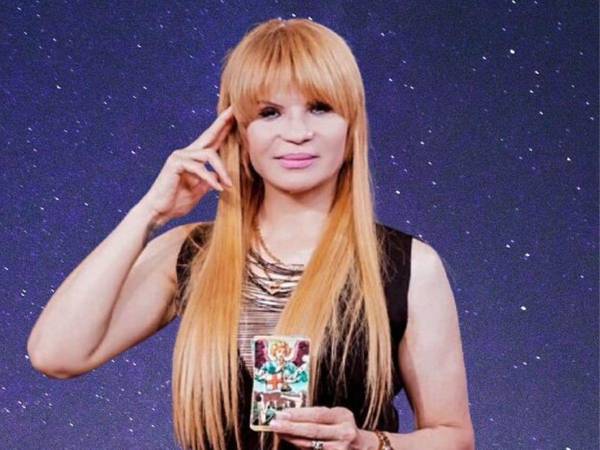 Este 31 de diciembre, Mhoni Vidente compartió no uno sino siete rituales para que este 2026 no solo inicies con el pie derecho y a lo largo de todo el año atraigas riquezas, abundancia, salud, amor y todo lo que necesites para estar bien.