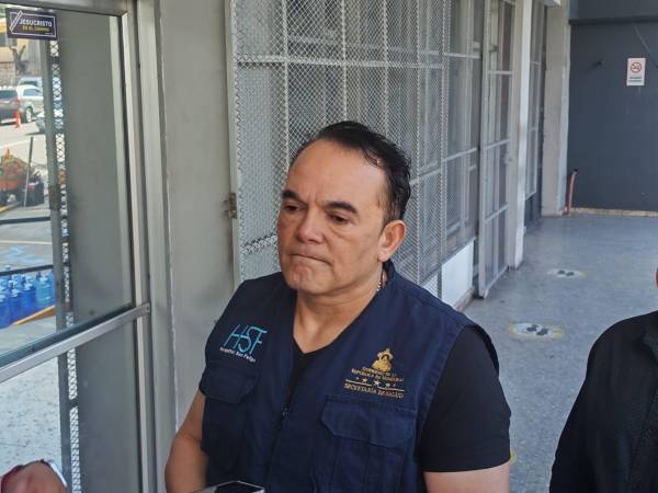 Cruz en su llegada al Ministerio Público.