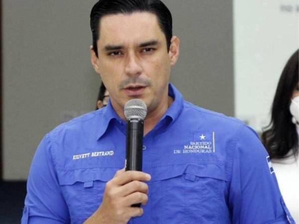 Kilvett Bertrand, precandidato a diputado del Partido Nacional, aseguró que su partido cuenta con el 95% de los Custodios Electorales Informáticos (CIE).