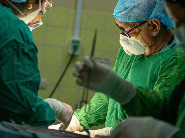 El Hospital General San Felipe reportó más de 2,400 cirugías mayores realizadas en 11 semanas.