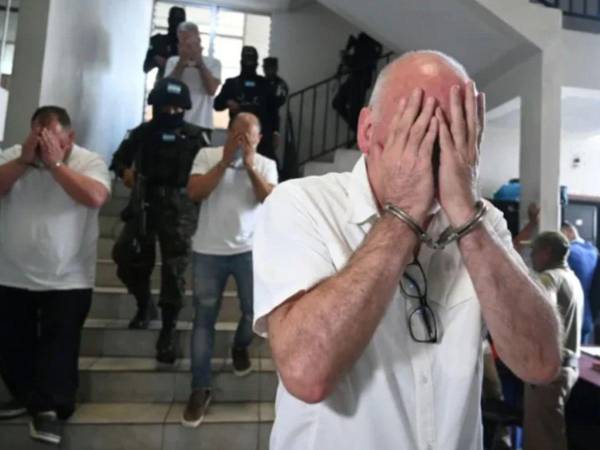 Entre los procesados figuran tres ciudadanos estadounidenses y un hondureño, quienes también han sido vinculados por el Ministerio Público con la desaparición de la joven hondureña Angie Peña.