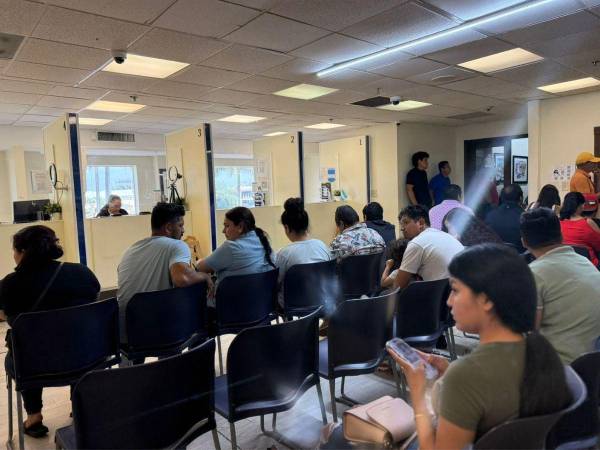 Vista general del consulado de Honduras en Miami, Florida.