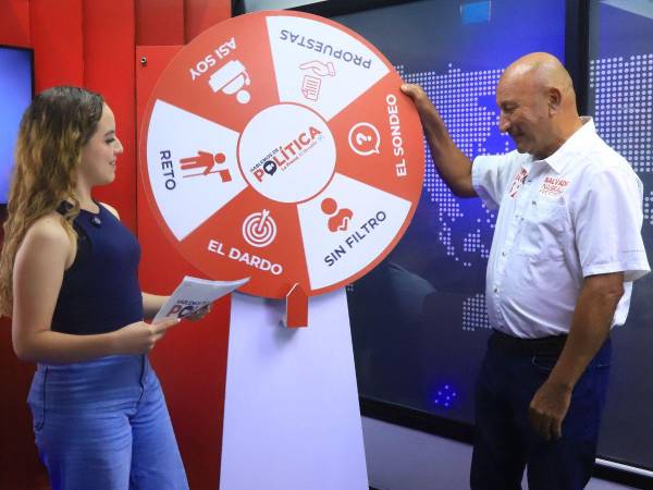 El candidato a diputado Roberto Pineda en el programa Hablemos de Política.