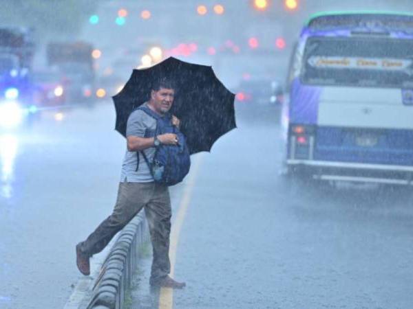 Imagen referencial de tormentas en El Salvador.