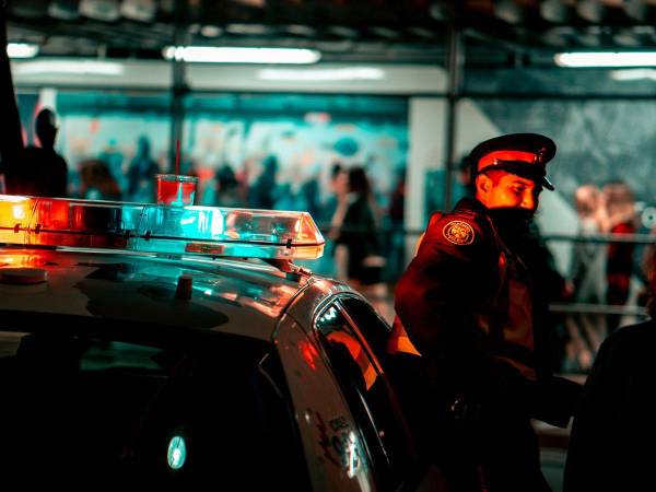 Las autoridades españolas no se revelá los nombres de los implicados en el crimen.