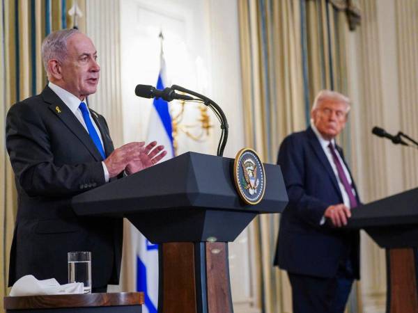 El primer ministro israelí, Benjamin Netanyahu, y el presidente de Estados Unidos, Donald Trump, en una conferencia en la Casa Blanca.