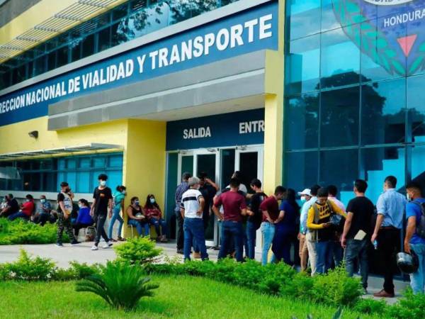 Policía Nacional suspenderá emisión de licencias durante periodo electoral.