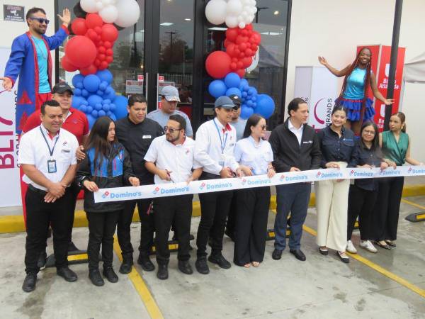 Grupo BLT y Banco Atlántida celebran la expansión de estas franquicias en la zona norte, fortaleciendo la oferta gastronómica y el desarrollo económico regional.