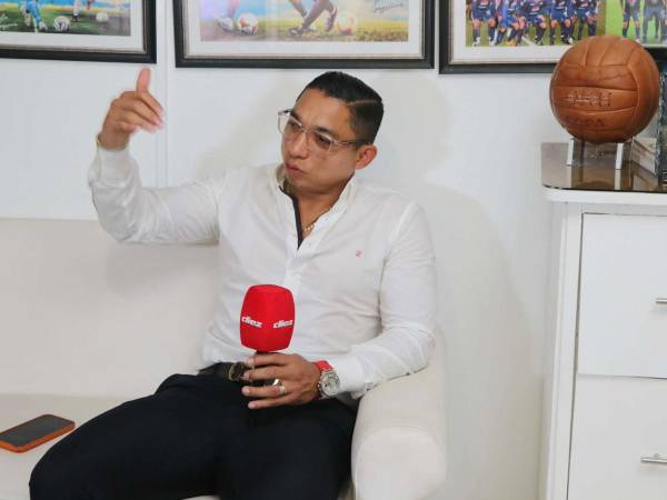 Emilio Izaguirre lo cuenta todo: su mensaje a Kervin y Dereck Moncada