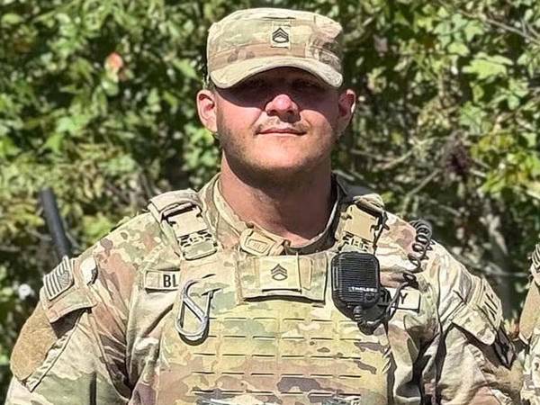 El sargento Matthew Blank denunció que su esposa fue detenida por ICE en una base militar en Luisiana, justo cuando realizaban trámites para iniciar su vida juntos.