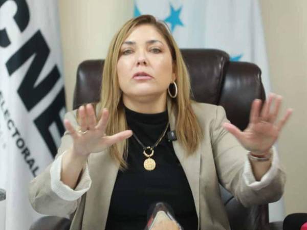 Ana Paola Hall, presidenta del Consejo Nacional Electoral (CNE).