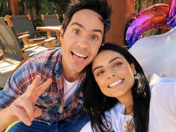 Aislinn Derbez y su ex esposo Mauricio Ochmann.