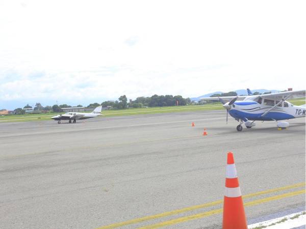 Actualmente, en la Base Fija operan en promedio 15 vuelos privados internacionales y unos 10 vuelos privados nacionales al mes.