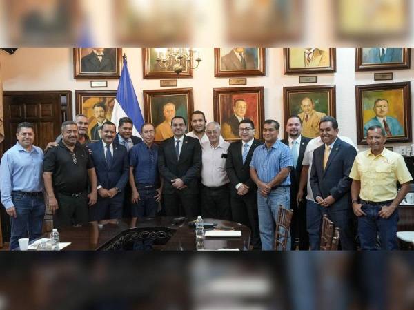 Productores de palma expusieron al Congreso Nacional las principales dificultades que enfrenta el sector.