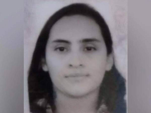 Una mujer fue encontrada sin vida la mañana de este miércoles en el sector #5 de la colonia Villa Nueva de Tegucigalpa, en un hecho violento que ha causado consternación entre los vecinos de la zona.