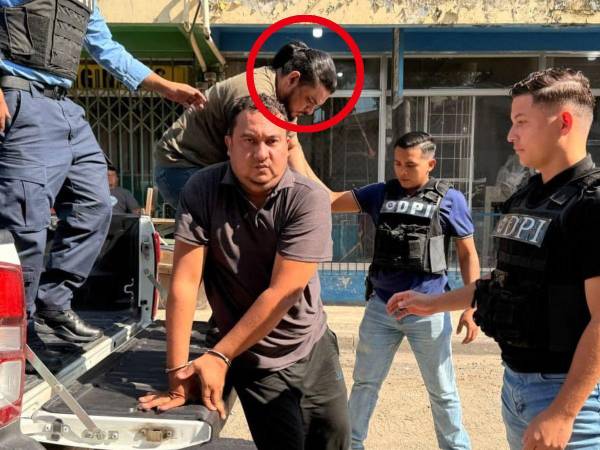 Envían a prisión a presunto tercero al mando de El Mudo.