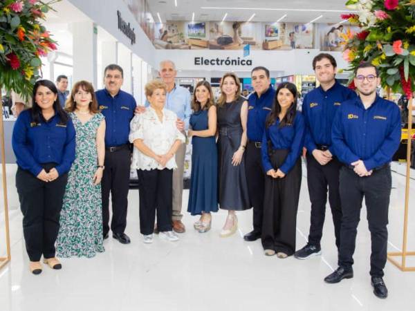 Diunsa continúa su plan de expansión con la apertura de su tienda número 21 a nivel nacional, localizada en la 7 Calle de San Pedro Sula. El moderno establecimiento cuenta con galería comercial, tecnología de eficiencia energética y una amplia variedad de departamentos para el hogar.