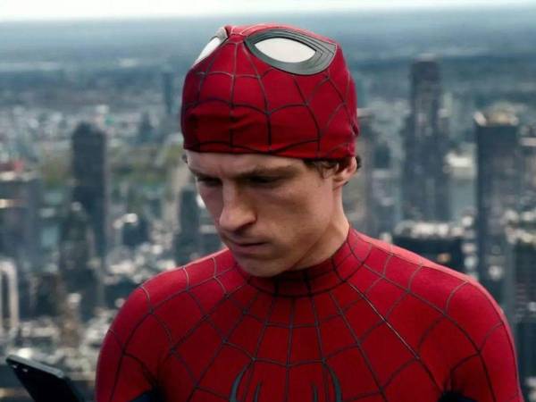 A tan solo unos días del estreno de la nueva película de Spider-Man, el elenco se vistió de luto tras la muerte de una famosa actriz que tuvo una destacada participación en la entrega Spider-Man: No Way Home. La noticia conmovió a los fans del superhéroe de Marvel.