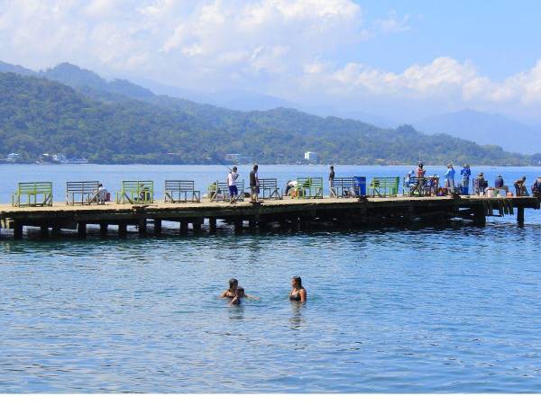 El municipio costero de Omoa, ubicado en el departamento de Cortés, al noroeste de Honduras, es un destino que combina historia, diversión y cultura, y que espera recibir más de 300 mil viajeros durante la Semana Santa.Omoa es reconocido principalmente por su legado colonial, sus playas caribeñas y su creciente oferta de ecoturismo.