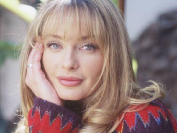 Una de las actrices más queridas de la televisión mexicana es Joana Benedek, quien se encuentra alejada de las telenovelas desde hace poco más de 15 años, razón por la que te mostramos cómo luce ahora la emblemática villana de ‘Amigas y Rivales’.