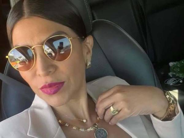 En un nuevo hecho violento que sacude al sistema de justicia ecuatoriano, la fiscal de Delitos Flagrantes de Manta, Gloria Alexandra Bravo Cedeño, y su hermana Olinda Emperatriz Bravo fueron asesinadas la mañana de este domingo 14 de junio de 2026 en un ataque armado registrado en plena vía pública.