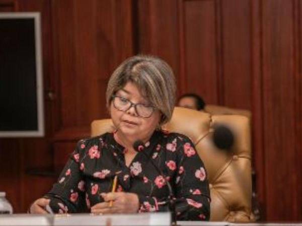 <b>María Luisa Pascua fue ratificada como secretaria municipal en la sesión realizada hoy.</b>