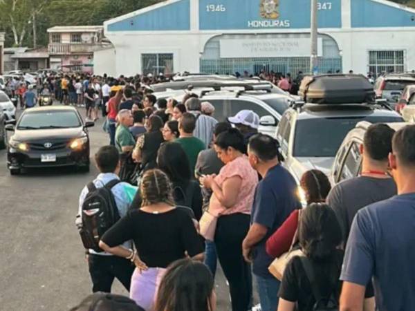 Entre el 2 y el 10 de octubre, las autoridades registraron la salida de <b>39,078 hondureños</b> con destino a El Salvador.