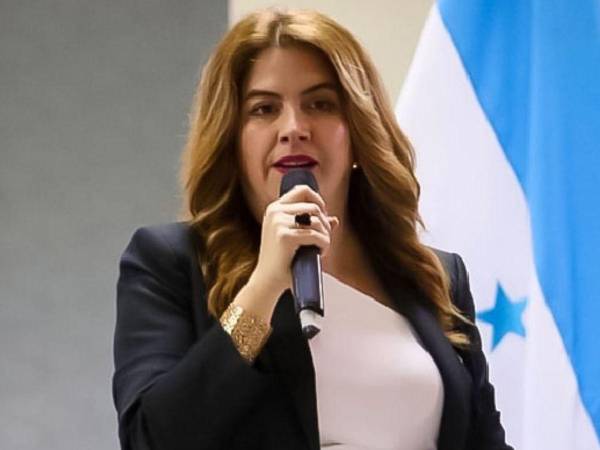 La consejera del Consejo Nacional Electoral, Cossette López.