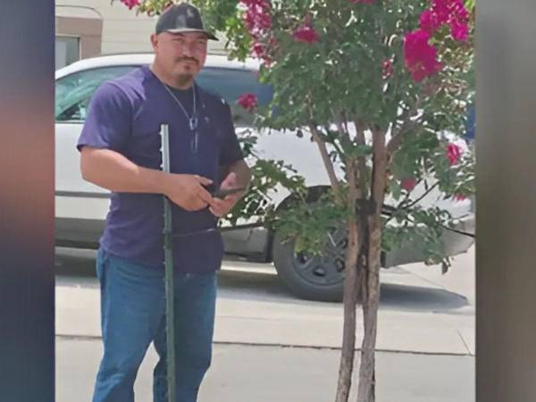 El hombre fue identificado como Alex Quintanilla, de 40 años de edad.