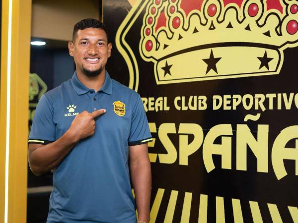Bryan Acosta, feliz de su regreso al Real España.