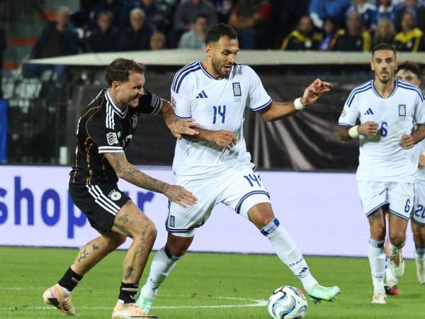 Alemania no pasó de un decepcionante 0-0 en su visita contra Grecia. FOTO EFE