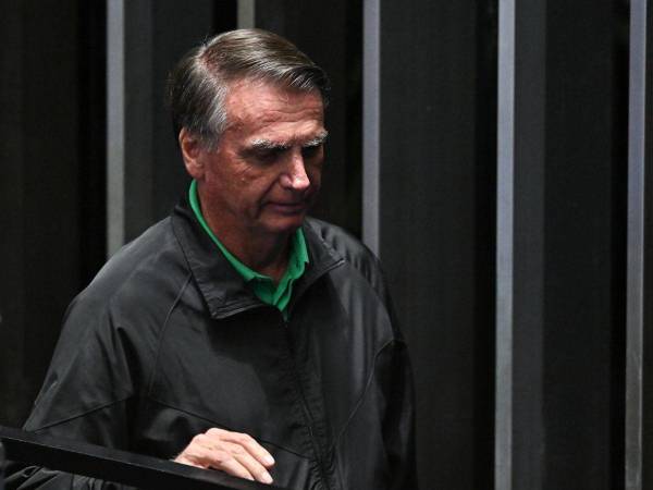El expresidente de Brasil, Jair Bolsonaro, enfrenta un proceso judicial.