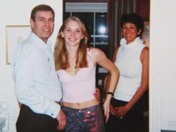 Virginia Giuffre, la mujer que acusó al príncipe Andrés de Inglaterra de haber abusado de ella, fue una de las trabajadoras de Mar-a-Lago reclutadas por Epstein. Giuffre murió por suicidio el pasado abril.