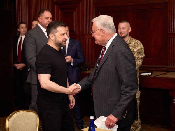 Zelenski se reunió esta mañana con el enviado especial de EEUU para Ucrania y Rusia, Keith Kellogg.