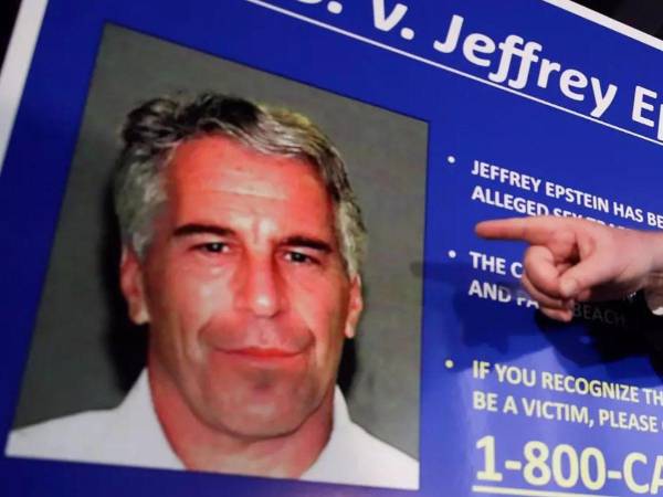 El caso Epstein ha provocado un conflicto interno en el Gobierno de Trump luego de que el FBI negara la existencia de una lista de clientes del fallecido magnate.