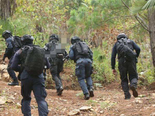 Rescatan a tres adolescentes durante operativo policial en Marale.