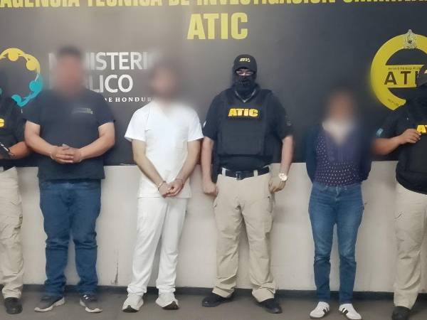 El Ministerio Público ejecutó la captura a través de la Fiscalía Especial de Protección al Consumidor y Adulto Mayor (FEP-CAM) y la Agencia Técnica de Investigación Criminal (ATIC).