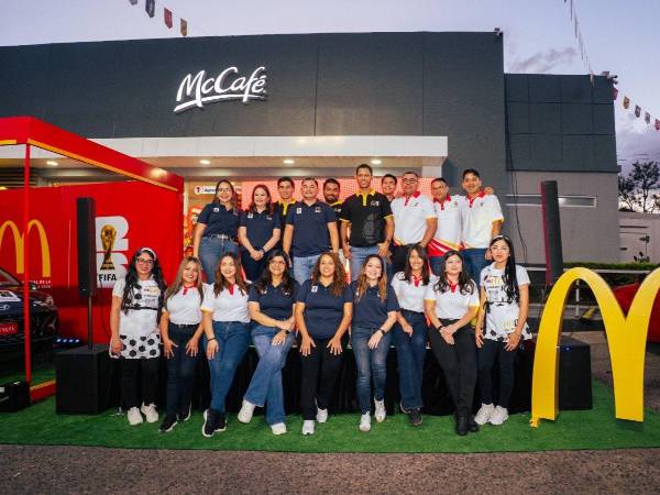 McDonald’s ha dado inicio oficialmente a su temporada previa a la Copa Mundial de la FIFA 2026 en Honduras, ofreciendo una propuesta integral que combina lanzamientos gastronómicos con sorteos exclusivos.