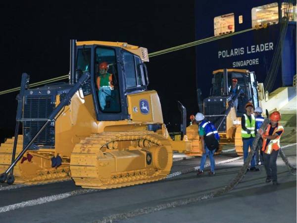 La primera maquinaria llegó procedente de Brasil al puerto de Puerto Cortés en junio. Para los próximos días se espera la llegada de un nuevo lote de equipo pesado.