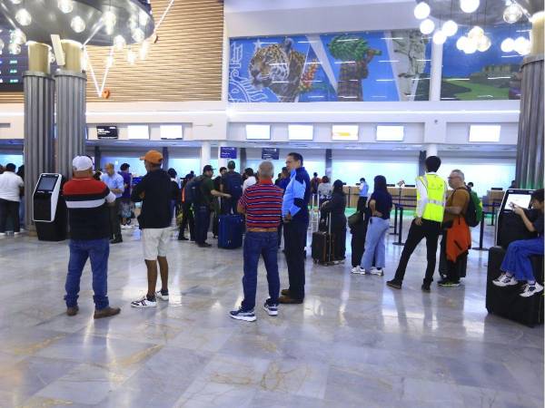El aeropuerto internacional Ramón Villeda Morales sigue liderando el tráfico aéreo con más de un millón de pasajeros en el 2025 entre salidas e ingresos nacionales e internacionales.