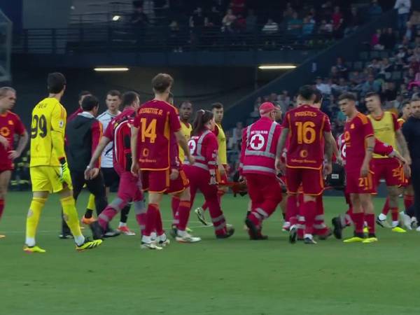 El mundo del fútbol se vio sorprendido este domingo y es que en los terrenos de juego suelen darse sustos hasta en las grandes ligas.