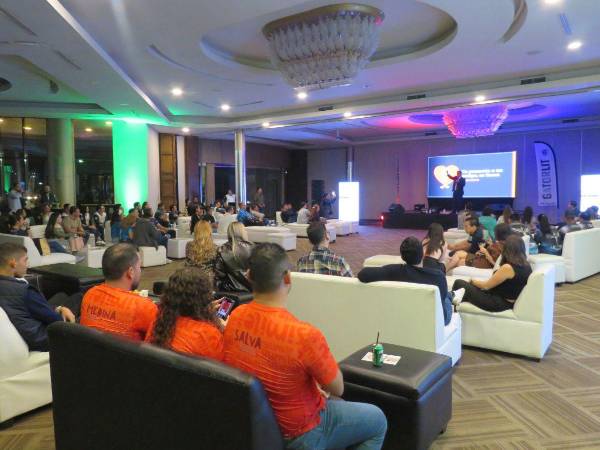 La marca líder en bebidas rehidratantes amplía su portafolio con el lanzamiento de Gatorlit.