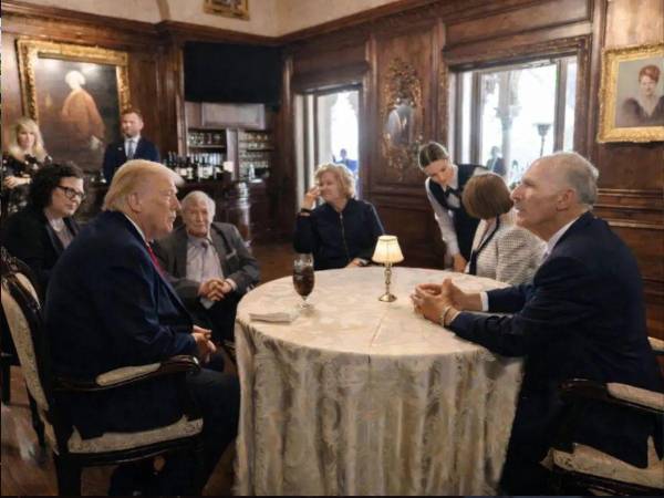 El presidente de Honduras, Nasry 'Tito' Asfura y su homólogo estadounidense, Donald Trump.