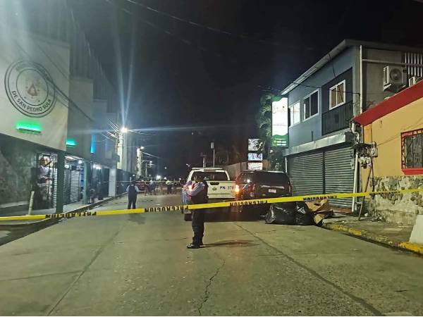 El crimen contra Juan Carlos Rodríguez Maldonado, conocido como “Piola”, ocurrió en su negocio Bar9, frente al Mercado Guamilito, en San Pedro Sula.