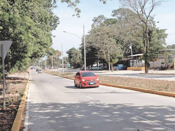 El bulevar a El Zapotal consta de dos kilómetros y se constituye en un nuevo polo de desarrollo.